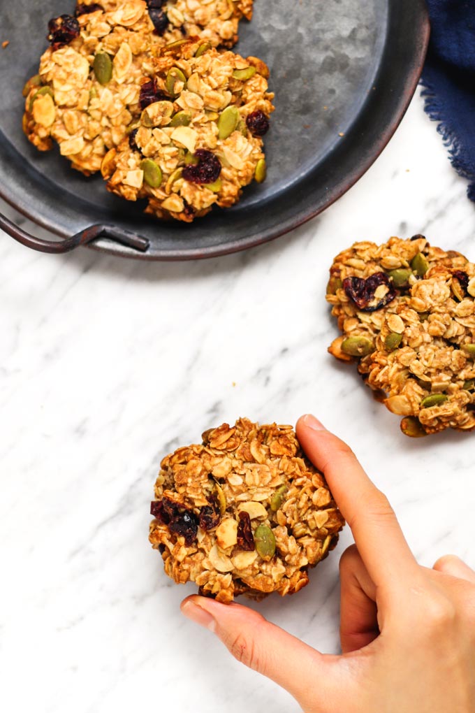 The Best Vegan Crunchy Oatmeal Cookies (Inc. GF option) 6 全素酥脆燕麥餅乾 Vegan Crunchy Oatmeal Cookies