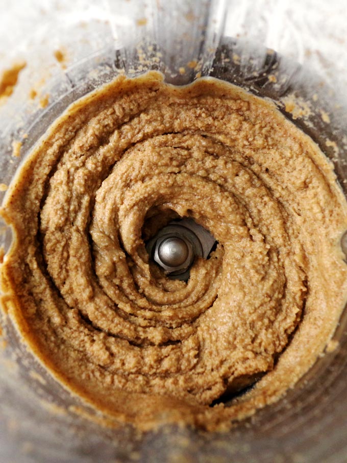 如何自製堅果醬 » 3 大重點不失敗+建議烤溫,保存 How to Make Nut Butter 3 自製杏仁醬 Homemade Almond Butter Oil-free