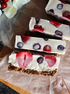 全素穀片莓果乳酪條 Vegan Granola Berry Cheesecake Bars