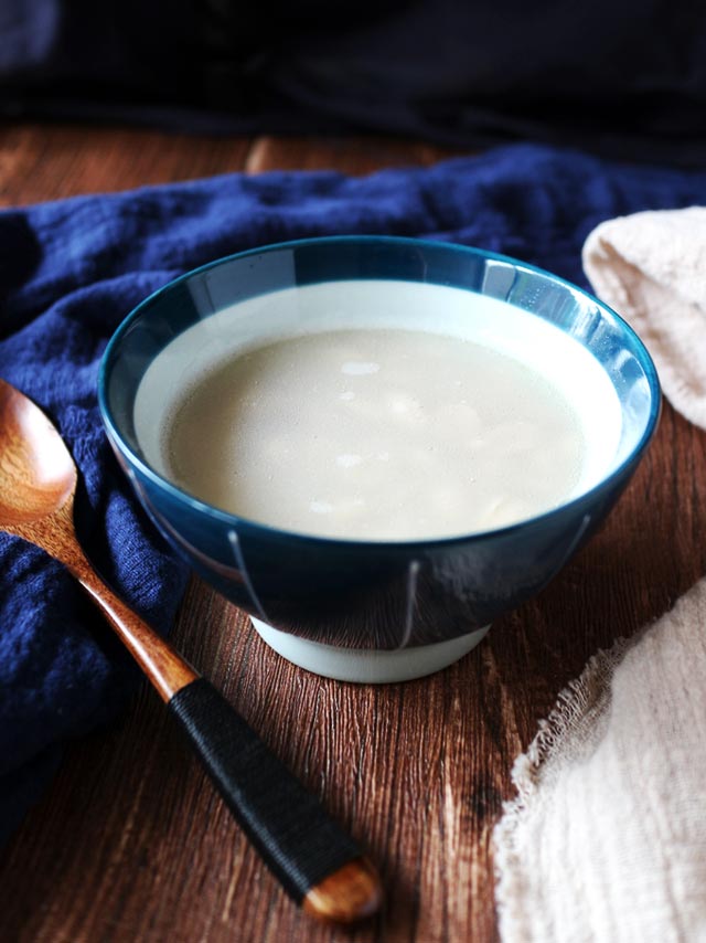 Taiwanese Sweet Peanut Soup (3 ingredients with pressure cooker) 2 自製傳統花生湯 Sweet Peanut Soup width=