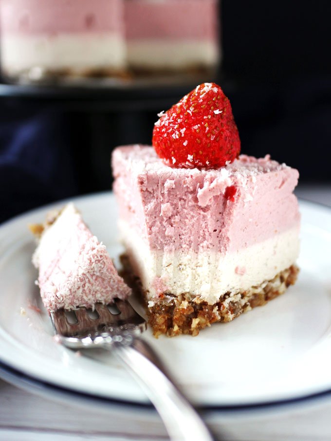 全素草莓雙層乳酪蛋糕 Vegan Strawberry Layered Cheesecake (GF, No-Bake) 7 vegan strawberry cheesecake