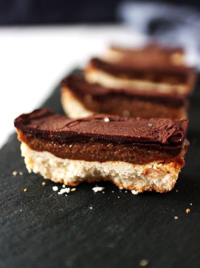 全素巧克力胡桃起司蛋糕塊 Vegan Chocolate Pecan Cheesecake Bars 11 自製全素 Twix 特趣巧克力條 Homemade Vegan Twix Bars