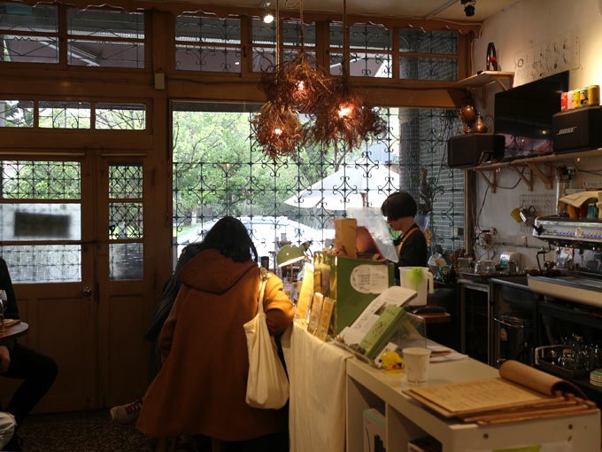 宜蘭 10 家減塑綠實踐商店 - 鳴草咖啡自家烘焙館