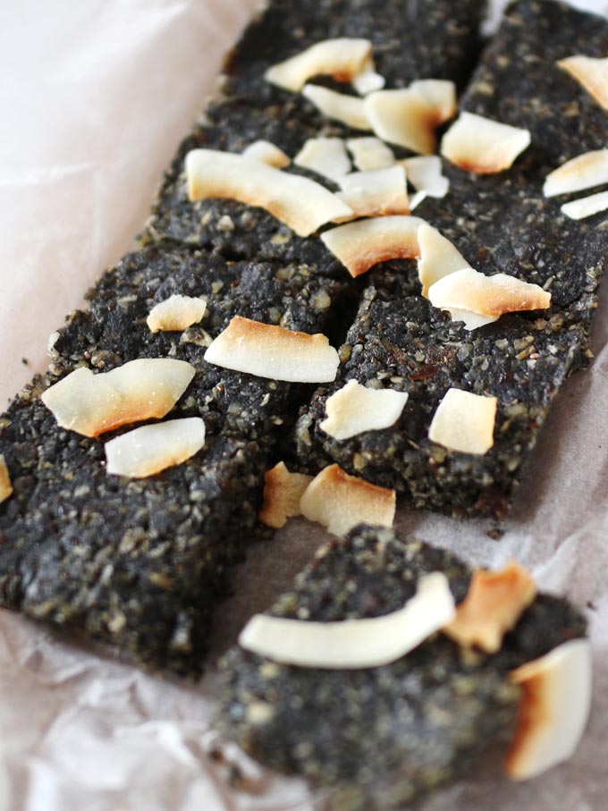 Black Sesame Energy Bars (5 ingredients) 3 黑芝麻能量棒 Black Sesame Energy Bars