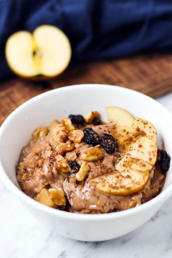 Apple Raisin Oatmeal Porridge 4 Apple Raisin Oatmeal