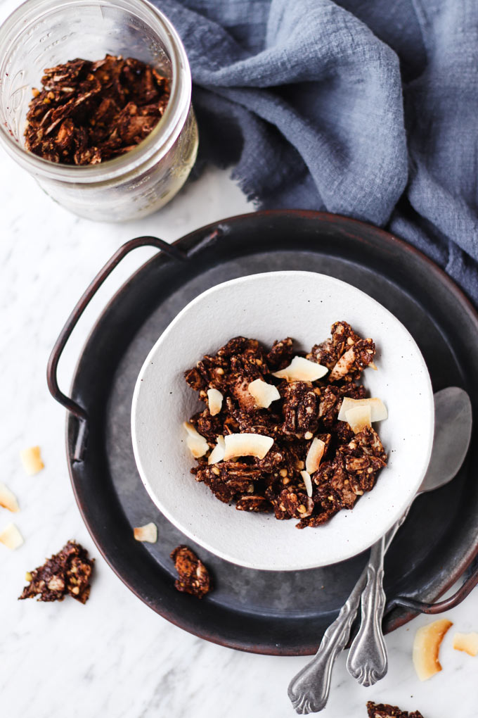 Chunky Chocolate Coconut Granola (8 ingredients)