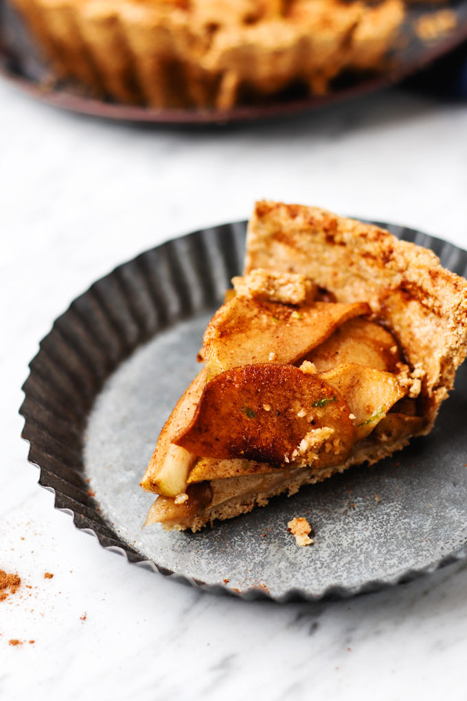 Open-face Apple Pie with Oat Crust (Vegan,GF)