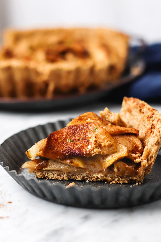 Open-face Apple Pie with Oat Crust (Vegan,GF)