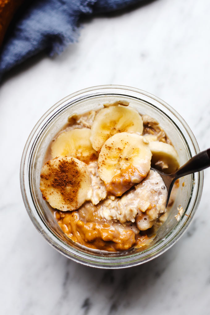 Peanut Butter Banana Overnight Oats (5 ingredients) 5 花生醬香蕉隔夜燕麥粥 Peanut Butter Overnight Oats