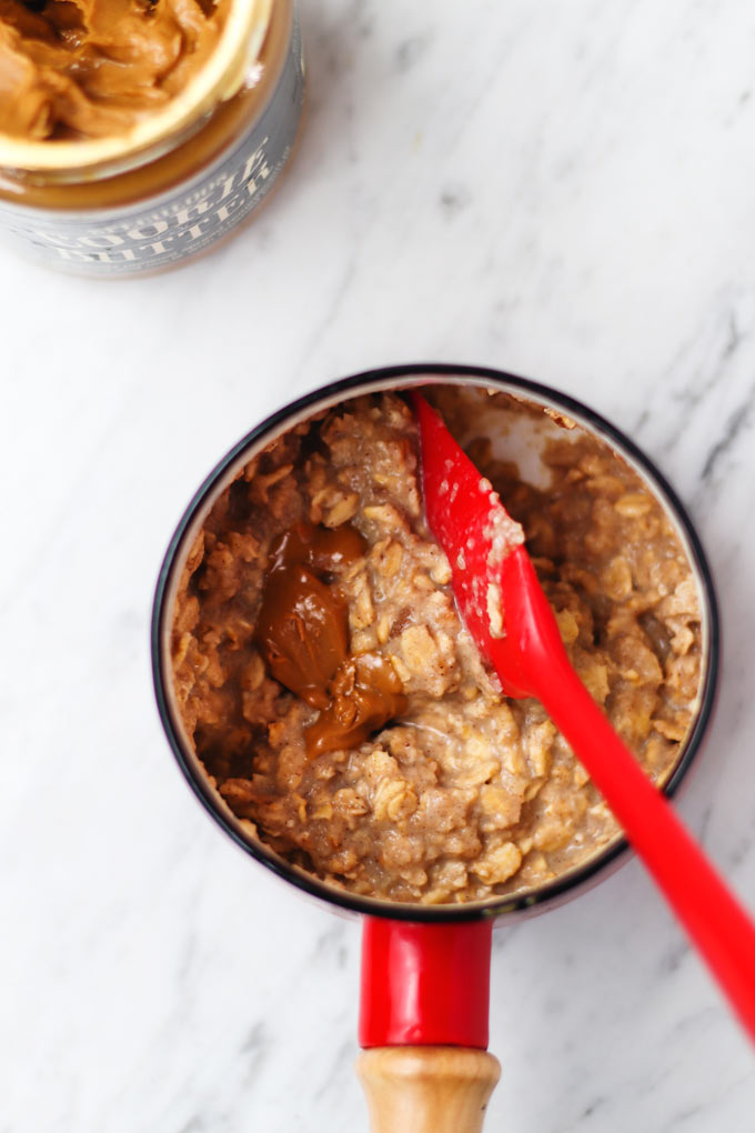 Speculoos Cookie Butter Apple Oatmeal