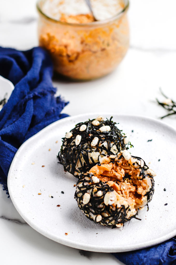 Vegan Spicy Mushroom Rice Balls 2 Vegan Spicy Mushroom Rice Balls (Onigiri) 全植物辛辣菇菇飯糰
