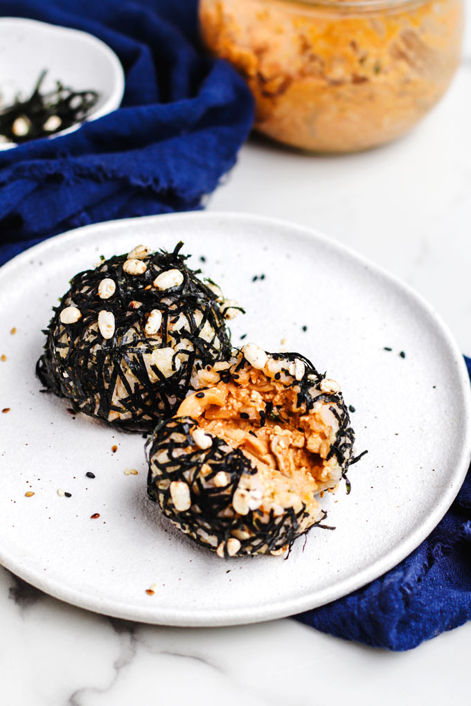 Vegan Spicy Mushroom Rice Balls (Onigiri) 全植物辛辣菇菇飯糰