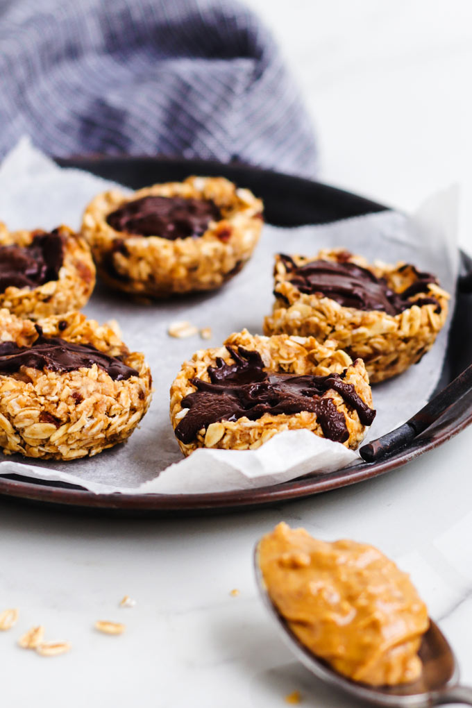 Chocolate Peanut Butter Oatmeal Cups (5 ingredients + no-bake) 3 巧克力花生醬燕麥杯 Chocolate Peanut Butter Oatmeal Cups