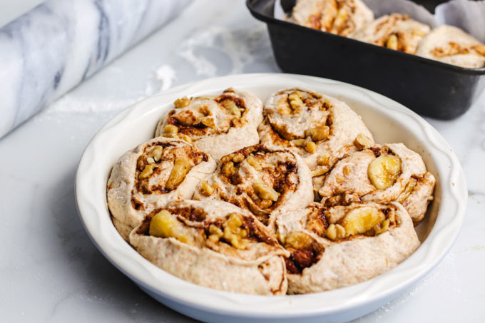 Vegan Chunky Monkey Cinnamon Rolls 8 全素花生醬香蕉肉桂捲 Vegan Chunky Monkey Cinnamon Rolls