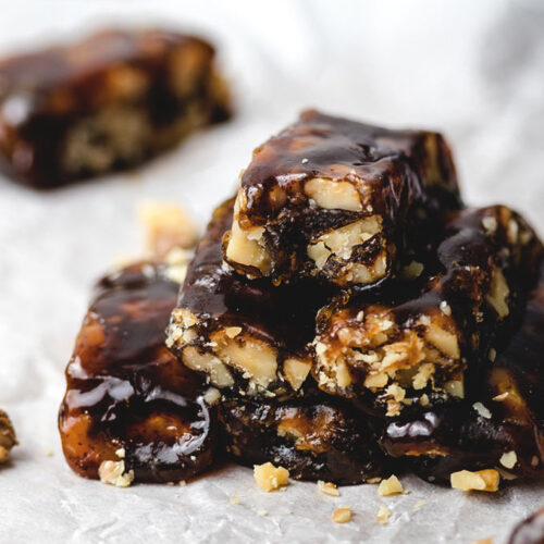Chinese Date Walnut Candy 南棗核桃糕 Barrel Leaf 桶子葉