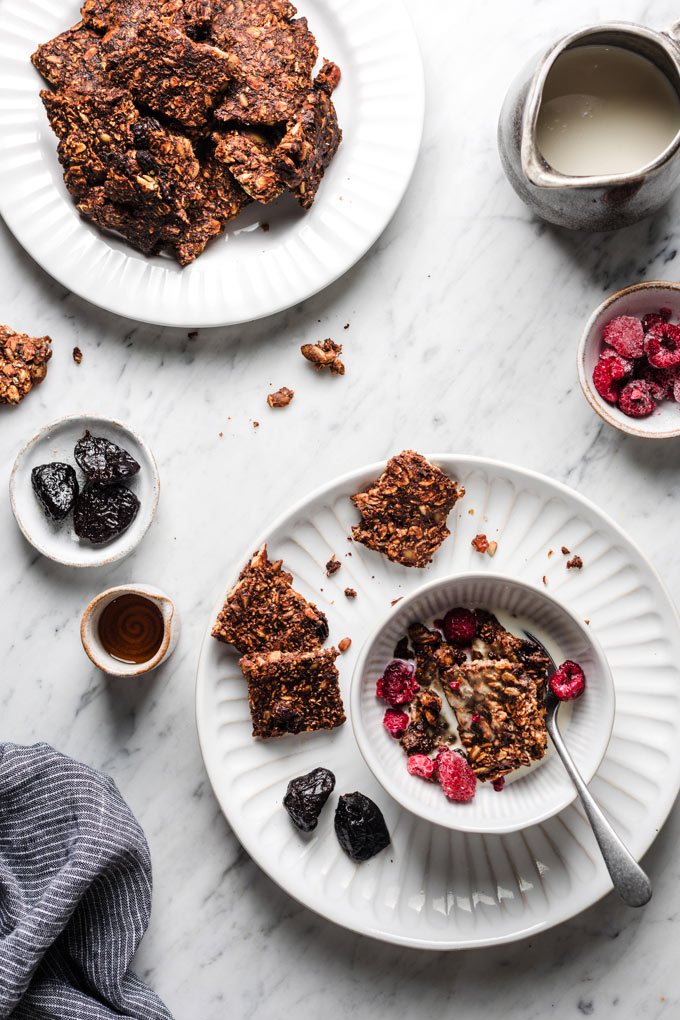 健康簡單加州梅芝麻醬燕麥棒 Crunchy Prune Tahini Granola Bars