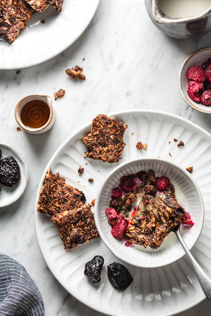 健康簡單加州梅芝麻醬燕麥棒 Crunchy Prune Tahini Granola Bars