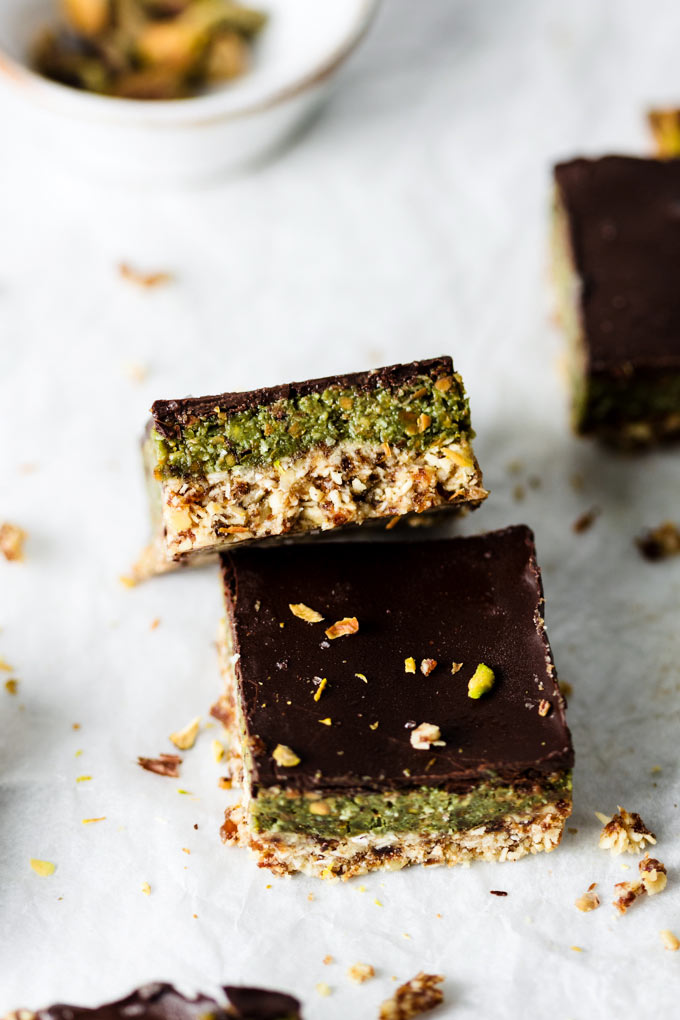 純素巧克力開心果棒（免烤）Vegan Chocolate Pistachio Bars (No-bake)