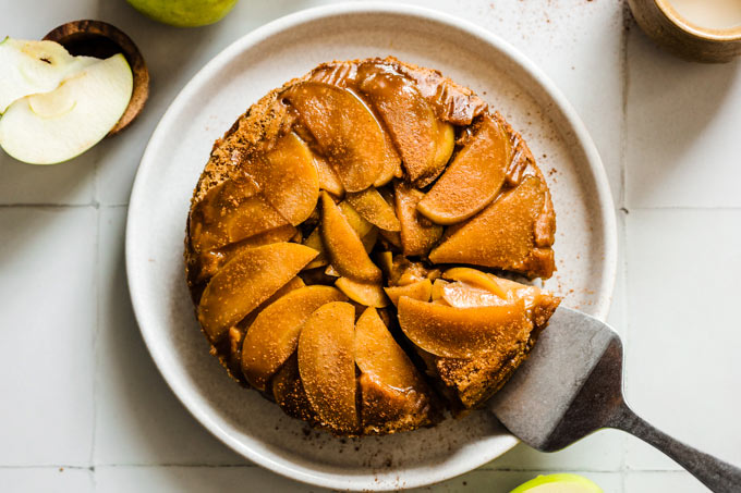 Upside-Down Spiced Apple Cake (Vegan, Gluten-free)