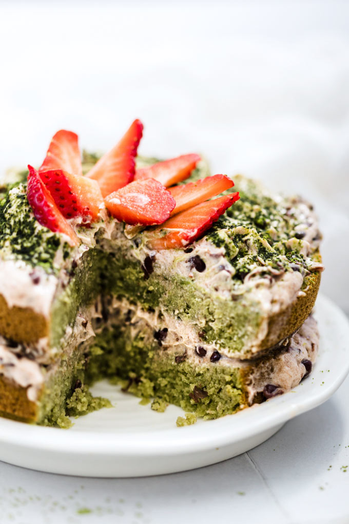 純素抹茶蛋糕 + 紅豆奶油糖霜 Vegan Matcha Cake with Azuki Bean Frosting