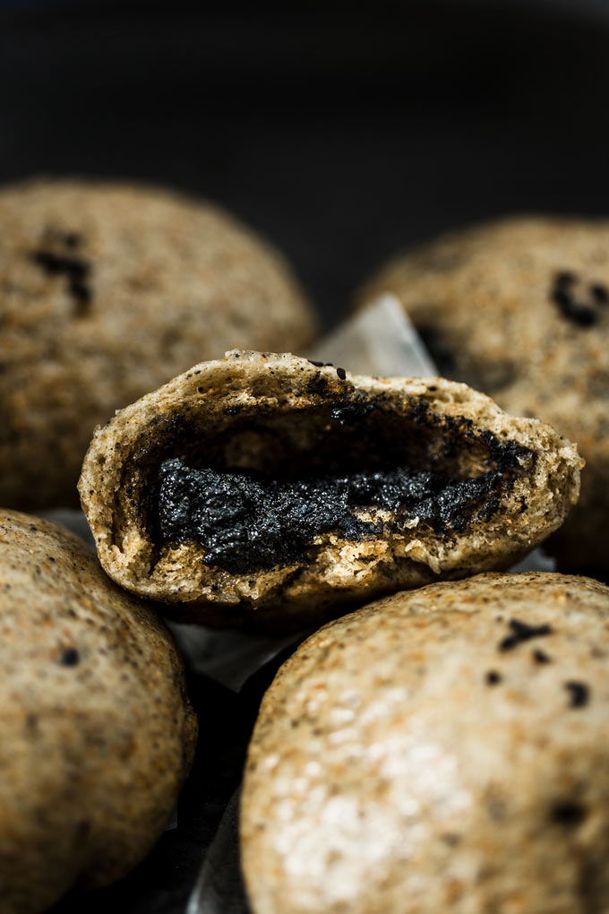 全素全麥黑芝麻包 Vegan Wholewheat Black Sesame Steamed Buns