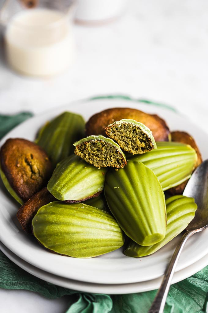 Vegan Matcha Madeleines (Gluten-Free) - Barrel Leaf 桶子葉