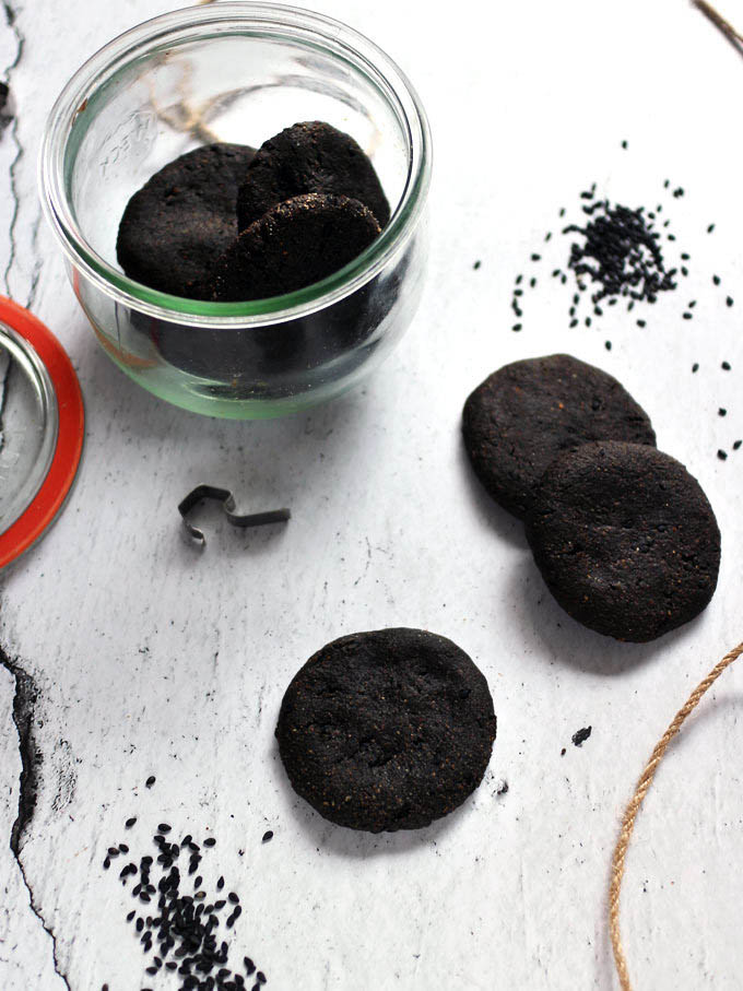 全素黑芝麻餅乾 vegan-black-tahini-cookies 全素黑芝麻餅乾 vegan-black-tahini-cookies (3)