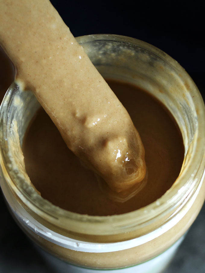 Tahini Vs. Sesame Paste: Differences & Taste 2 中東白芝麻醬 carwari-tahini (6)
