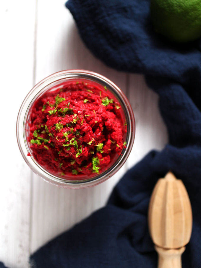 beet-hummus vegan