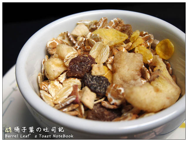 【穀片瘋(1)】德國 Viola：水果穀片Fruit Muesli + 麥大師 Mestemacher 有機德國葡萄堅果穀片 Bio-Vollkorn-Nuss Müsli