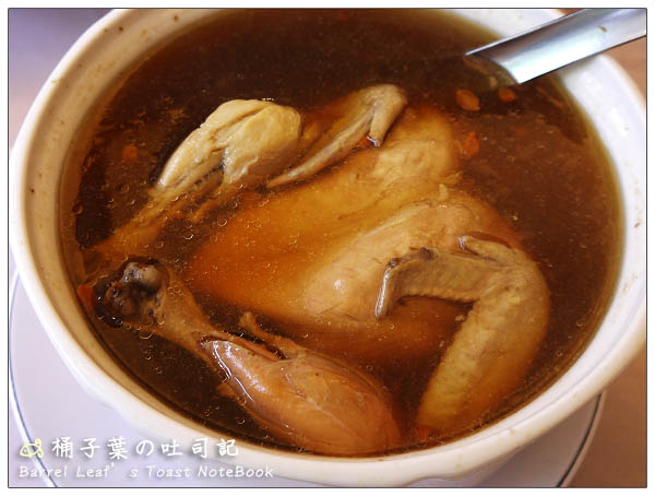 【捷運忠孝敦化站】京星港式飲茶 Part.2 -- 家聚吃桌菜~藏著驚豔美味的好吃燒臘