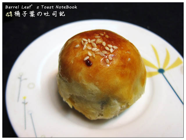 【新北板橋/伴手禮】小潘蛋糕坊 - 中秋禮盒 蛋黃酥｜不甜不膩好好食