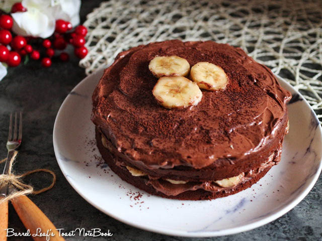 香蕉摩卡巧克力蛋糕 banana-mocha-chocolate-cake-mocha-frosting (4)