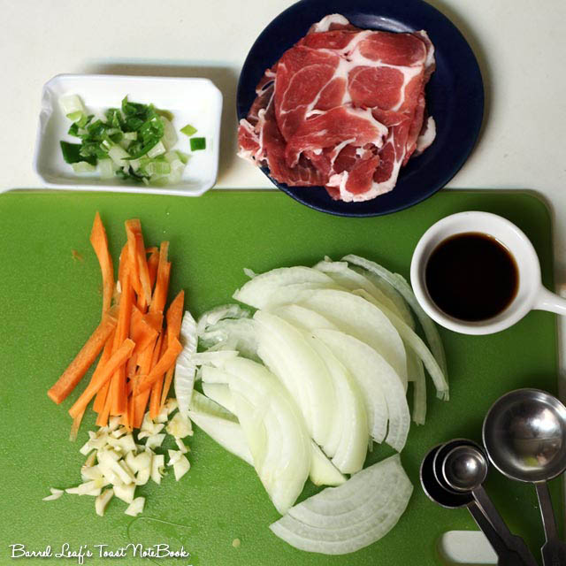 洋蔥炒豬肉_大成桐德黑豚 pork-with-onion (1)