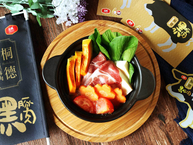 蔬菜蕃茄豬肉鍋_大成桐德黑豚 dachan-food-pork (10)