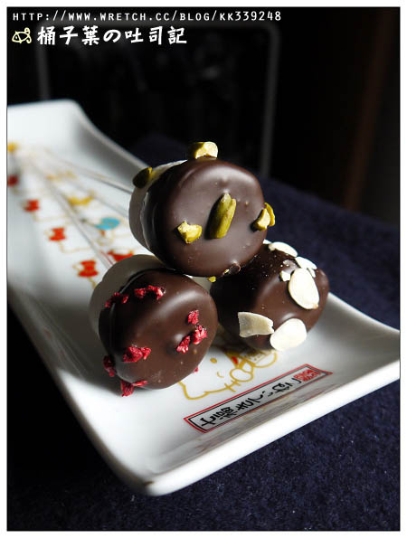 【台北/宅配】BLACK AS CHOCOLATE 黃湘怡的蛋糕店‧手工巧克力棉花糖 -- 讓女孩心花怒放的捧花