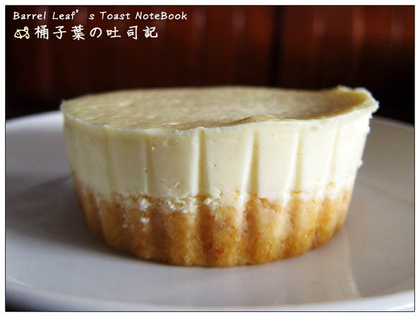 【蛋糕甜點】台北市北投區│富迪卡概念烘焙．迷你起司蛋糕 -- 濃郁紮實的乳甜滿足