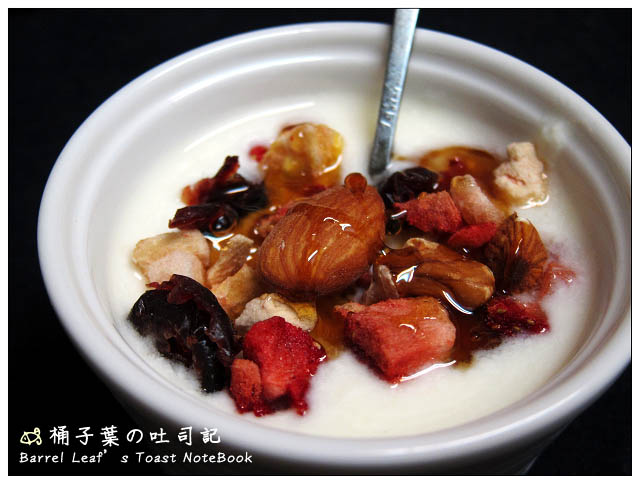 【食譜】簡易自製優格 (燜燒罐/保溫瓶製法)｜免菌粉、免優格機 Homemade Yogurt with Smoldering Tank