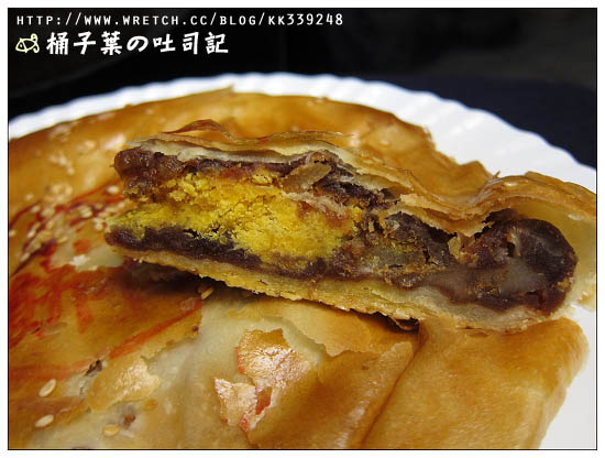 【烘焙點心】杜玉記百年傳統餅行．鳳梨椰果餅．米麻糬餅 -- 鹹甜紮實的傳統滋味