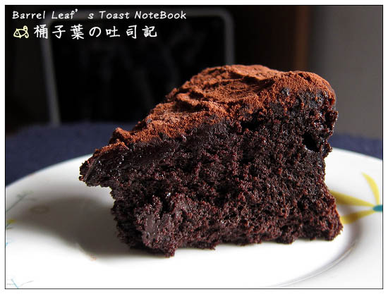 【甜點蛋糕】and*and chocolate forest 巧克力森林．經典巧克力蛋糕 -- 在口中徘徊的紮實濃郁巧克力