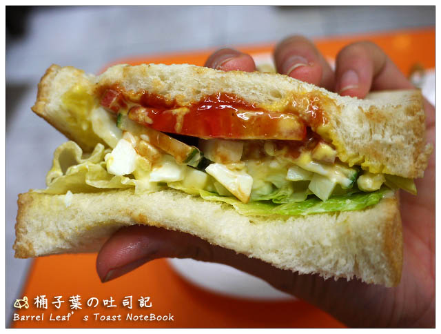 【捷運中正紀念堂站】皇泰磨食坊 -- 用心現做養生早餐 好吃的蛋沙拉