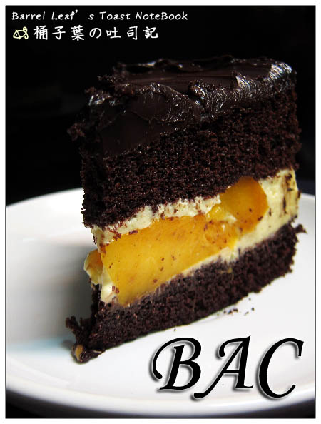 【宅配/連鎖】BLACK AS CHOCOLATE．金色獻禮-芒果&百香果巧克力蛋糕 -- 酸甜果香+大塊鮮芒果