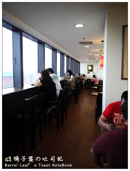 【捷運台北車站】Café America 咖啡美利堅 (新光三越站前12F) -- 俯望台北的悠閒午茶時光
