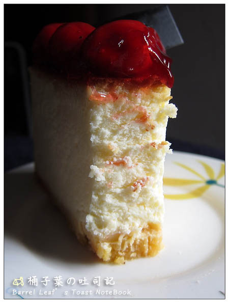 【甜點蛋糕】Mita 米塔手感烘焙．紅櫻桃起士 -- 想再多一塊的紮實濃郁奶香
