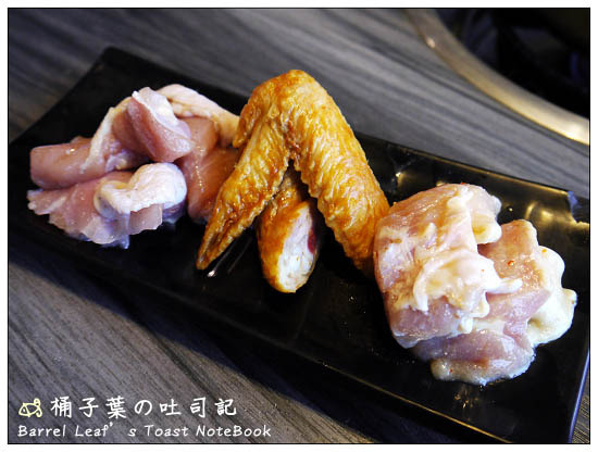 【捷運忠孝復興站】好客酒吧燒烤 -- 重點不在自助吧~是好吃的肉肉蝦蝦