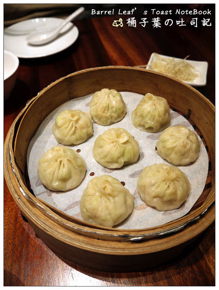 【捷運劍南路站】HOJA (大直美麗華) -- 不油重的中華料理．上海點心