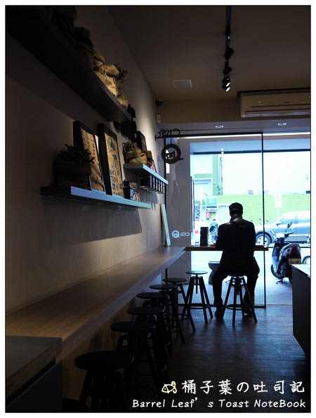 【捷運松江南京站】Caffè Chat 咖啡講 (長安店) -- 平價的天然酵母貝果~還有加熱服務也太感心!