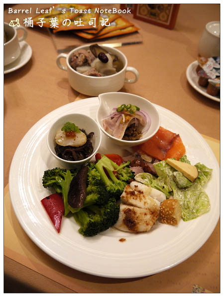【捷運忠孝敦化站】神旺大飯店 伯品廊 (午餐) -- 雖然不多但精緻~甜點滿意度超高