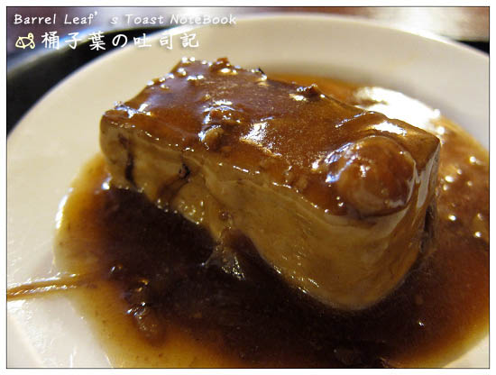 【捷運忠孝敦化站】何首烏皇帝雞餐廳 (2+3訪) -- 夠味油潤~好愛的補身麻油雞