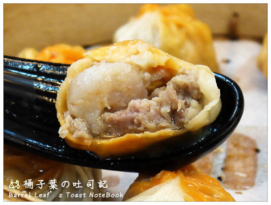 【捷運南京復興/小巨蛋站】海餃七號 (興安街總店) -- 七彩水餃外~還有好吃的牛肉捲餅與多汁湯包